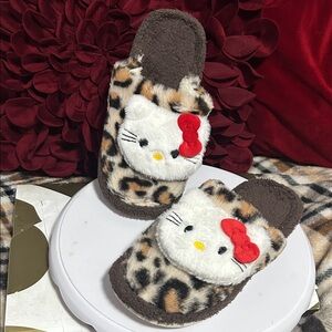 Leopard Print Slippers with Cute Hello Kitty Design